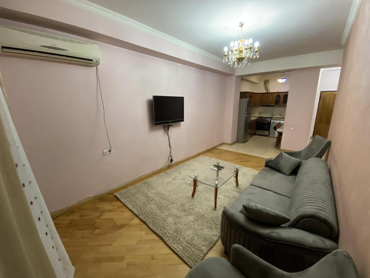 Rent Inn Yerevan On North Avenue Esterno foto