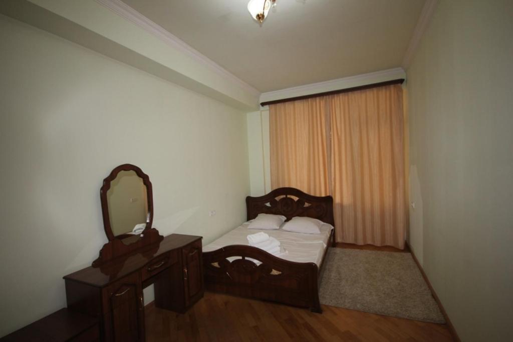 Rent Inn Yerevan On North Avenue Esterno foto