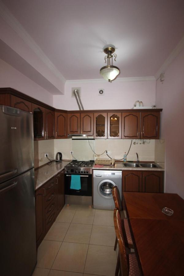 Rent Inn Yerevan On North Avenue Esterno foto