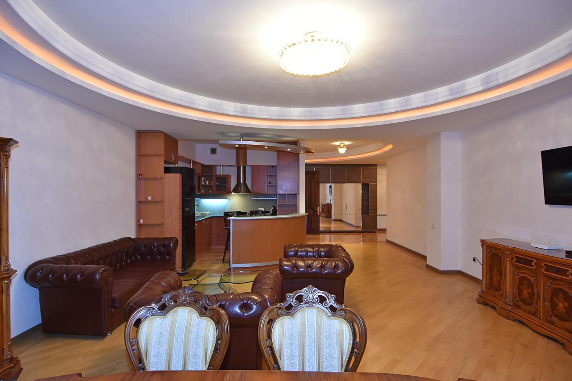 Rent Inn Yerevan On North Avenue Esterno foto