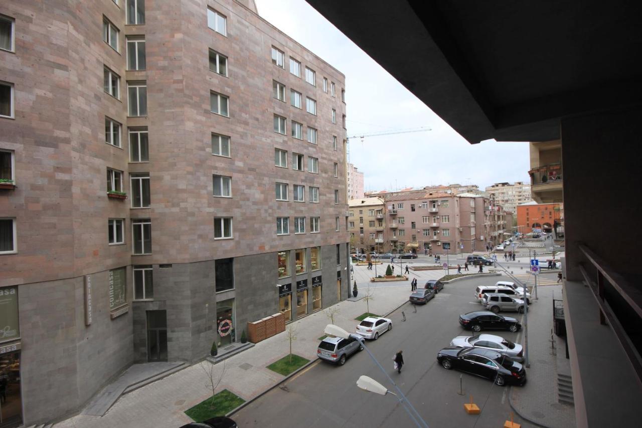 Rent Inn Yerevan On North Avenue Esterno foto