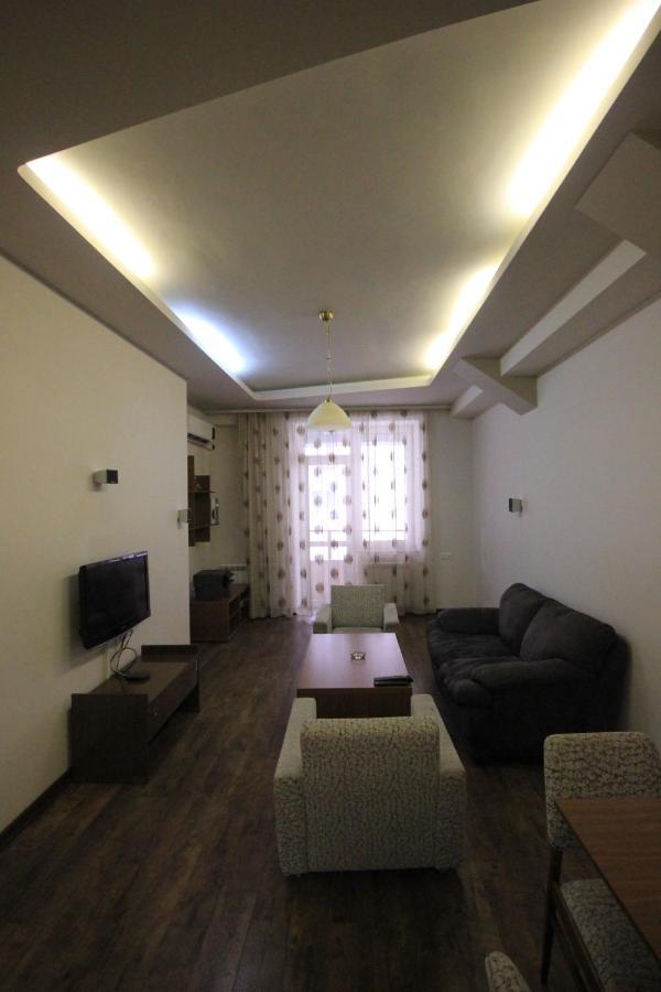 Rent Inn Yerevan On North Avenue Esterno foto